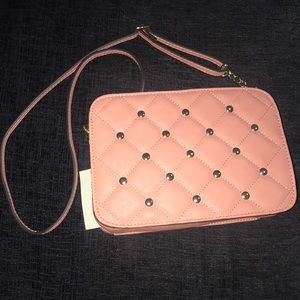 Coral studded spacious bag! 👛